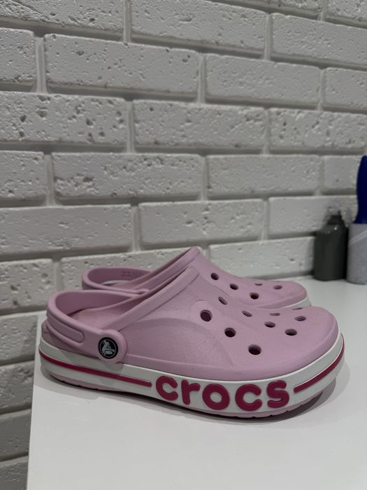 Женские Crocs кроксы розовые 39р