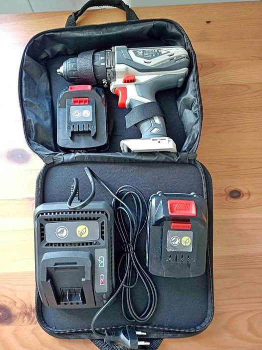 Aparafusadora eléctrica+mala+carregador+2 baterias.Qualidade,durável.