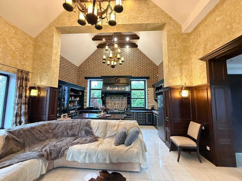 Оренда будинку 250м2, 12 соток, с. Бобриця!