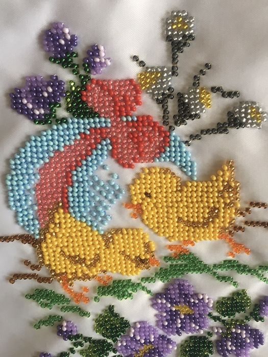 Рушник пасхальний вишитий чеським бісером дитячий.