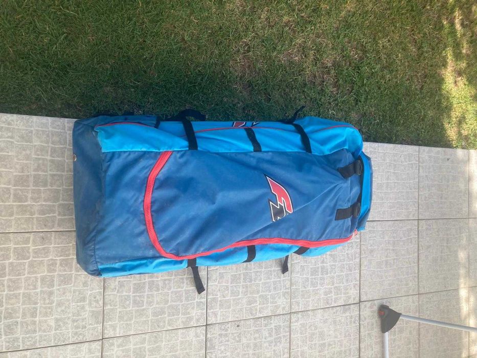 Prancha Paddle SUP F2 insuflável + 2 remos +  colete salva-vidas