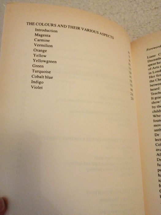 Light darkness and colour in painting therapy