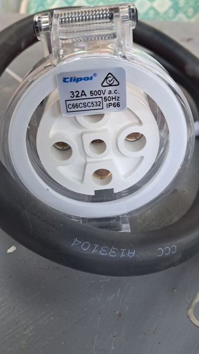 Силова розетка 32А 500V IP66 Clipsal (Clipsal C66CSC532) з кабелем 5х6