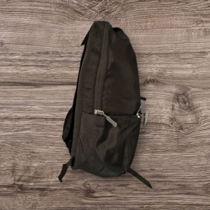 Plecak sportowy miejski unisex mały lekki