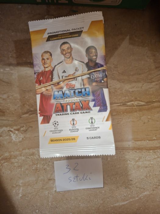 Karty match attax w saszetkach