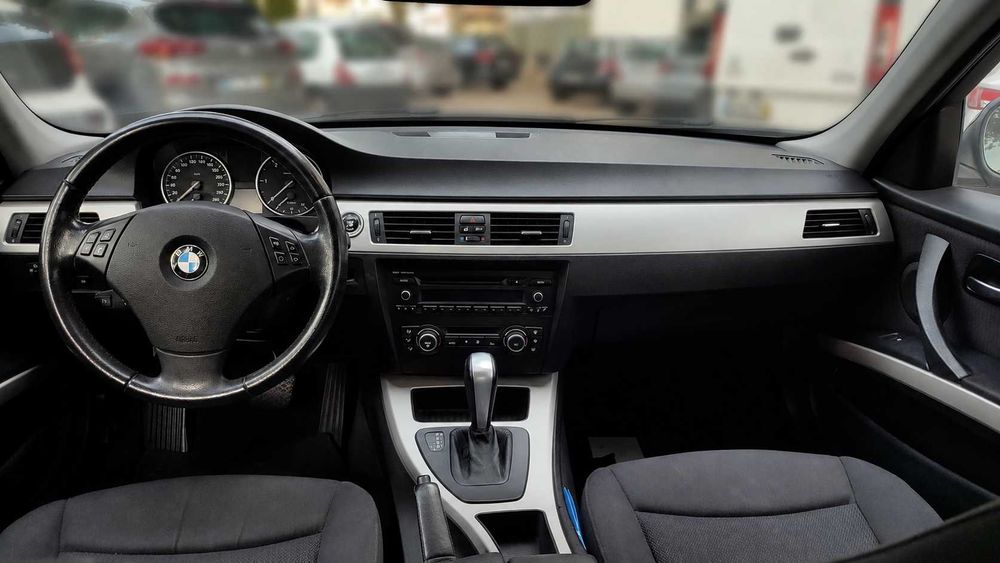 BMW 318d Touring Auto
