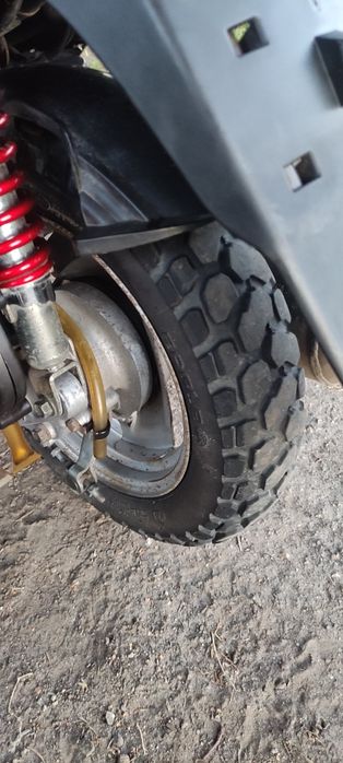 Скутер ямаха Джог 4 -х тактний інжекторний з рідинним охолодженням