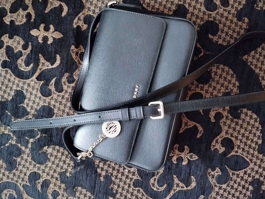 Сумка DKNY саф'янова шкіра