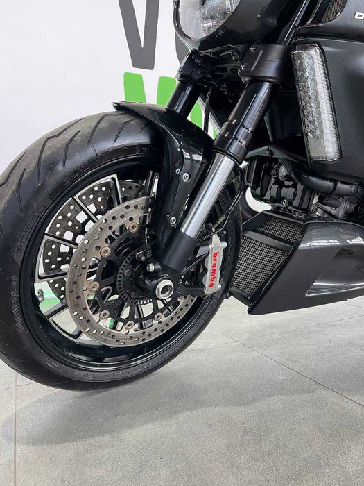 Мотоцикл Ducati diavel 1200