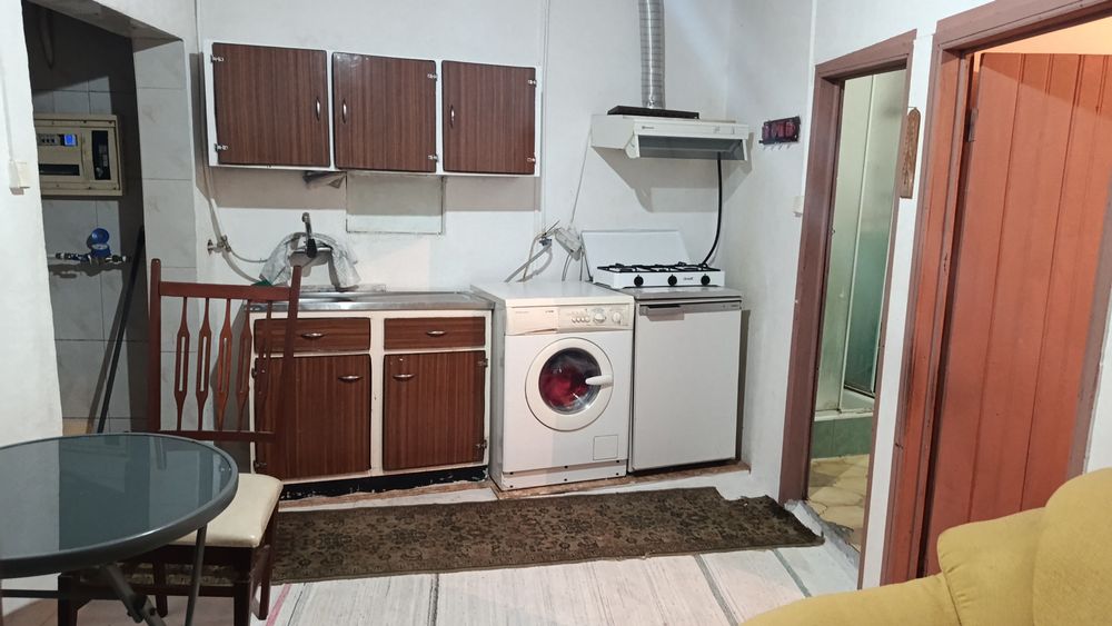 Apartamento para arrendar. T1 em Canas de Senhorim