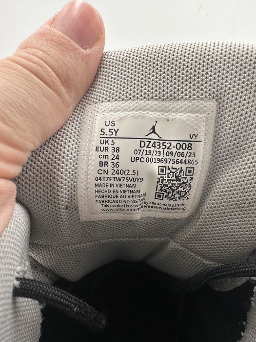 Snerakersy wysokie Nike Air Jordan Max aura 5 38