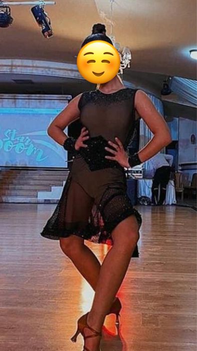 Плаття на виступ латина