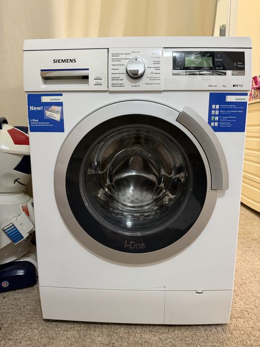 Пральна машина Siemens iq700 на 8 кг