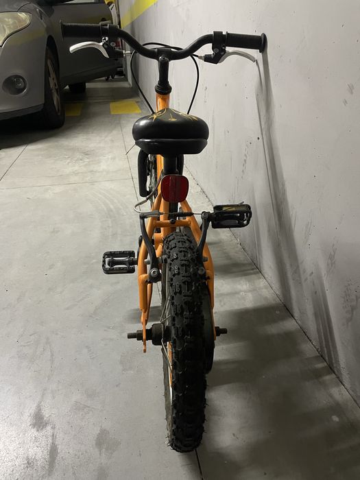 Bicicleta praticamente nova
