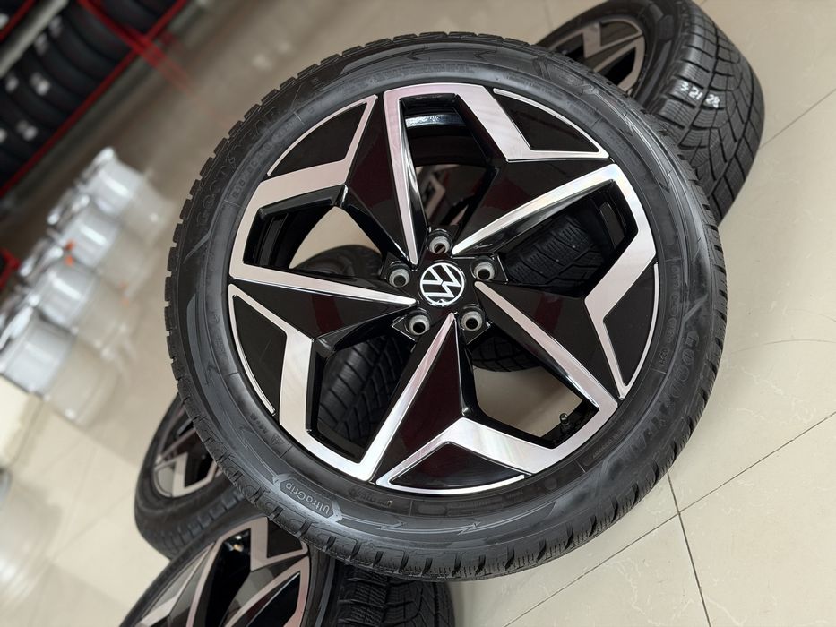 Диски оригінал VW ID3 r19/5/112 215/50/19 шини зимові 215/50r19 Goodyear