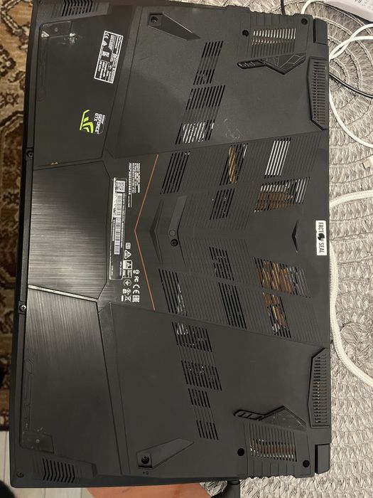 Laptop MSI GF75 THIN 8RD