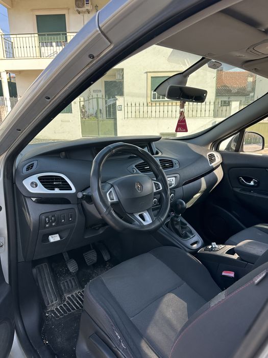 Vendo Renault Scenic 1.5 dci Gasoleo