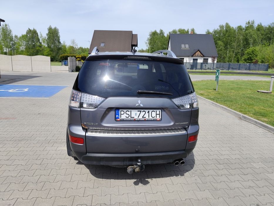 Mitsubishi Outlander 2