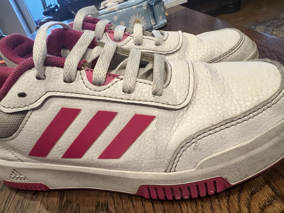 Adidas r 35.5 ……,…………….