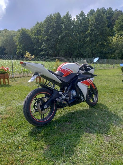 Yamaha YZF- R125