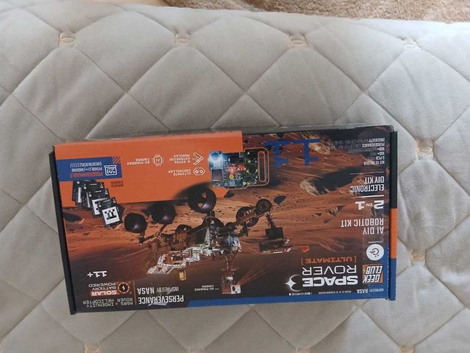 Geek Club Space Rover Ultimate - AI DIY Robotics Kit (NASA Perseverance)