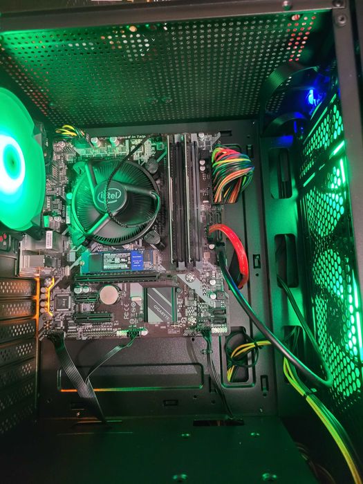 Komputer gamingowy Intel Core i5 8600 - i5 7500, DDR4, SSD M2, HDD,W11