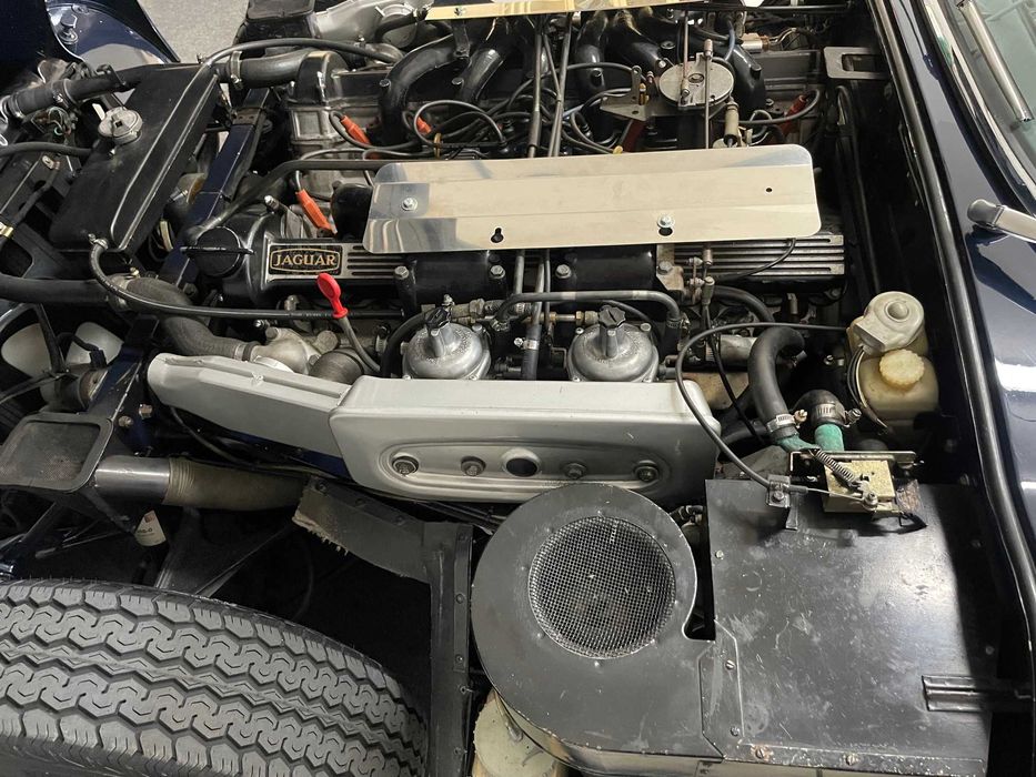 Jaguar E-Type Series 3 V12 OTS 1973. Coleção Particular