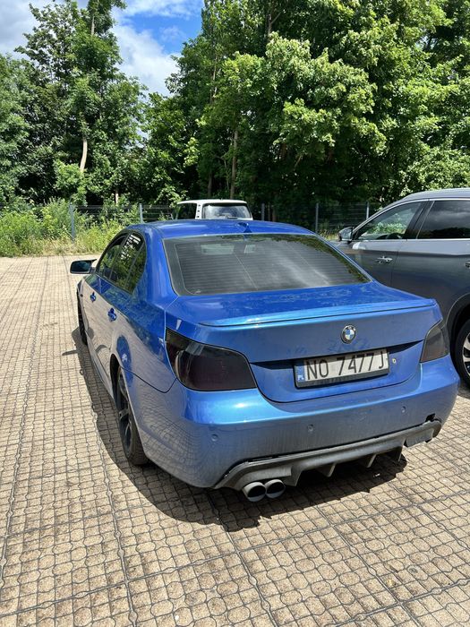 BMW 5 2005 photo 2