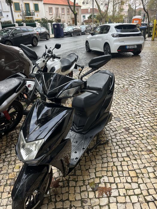 Moto elétrica em bom estado