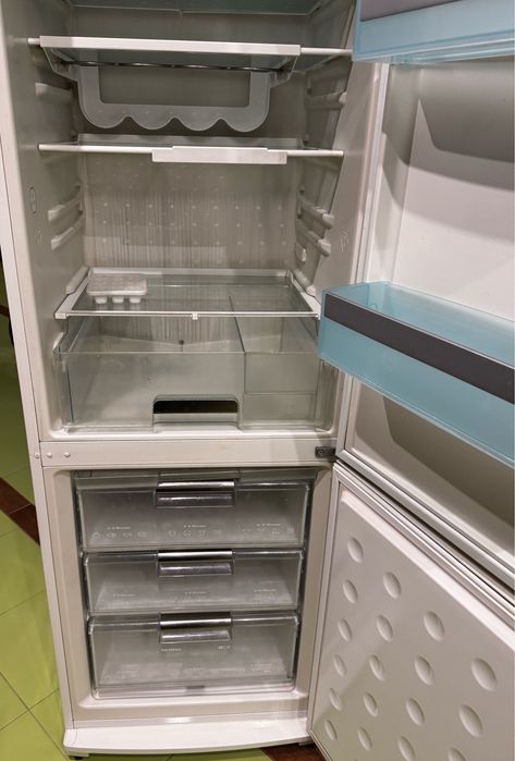 Продам холодильник Siemens (Германия).