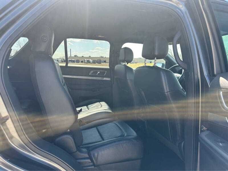 2017 Ford Explorer Sport