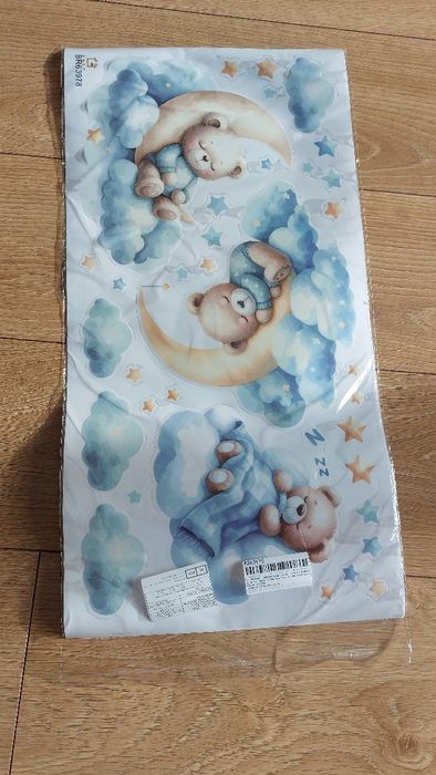 Naklejki na ścianę