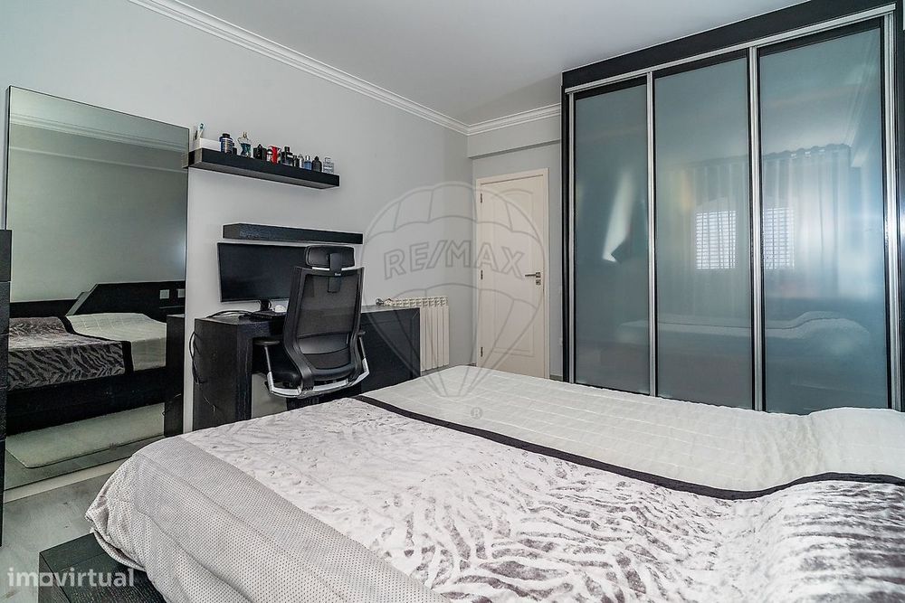 Moradia T4 para venda