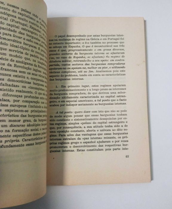 A crise das ditaduras: Portugal, Grécia, Espanha, de Nicos Poulantzas