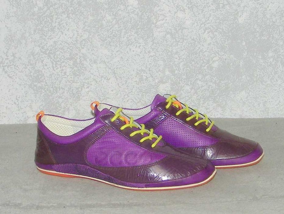 ECCO - LEKKIE BUTY SKÓRA - rozm. 39 - Jak Nówki !!!