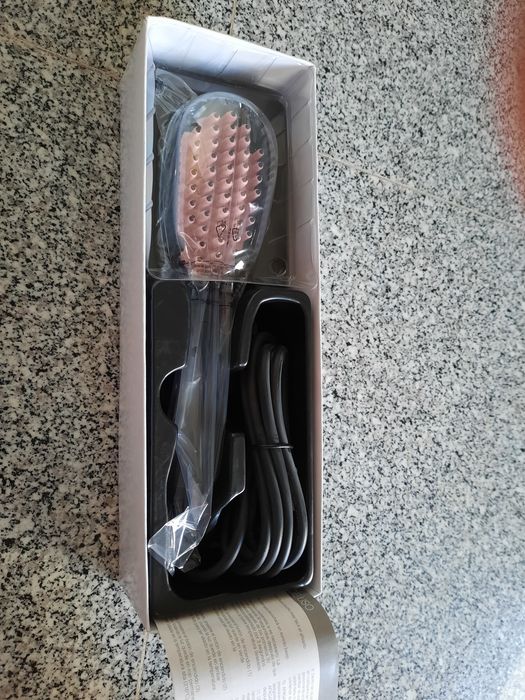 Escova alisadora nova