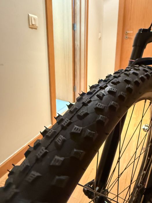 Bicicleta de BTT em Carbono, CUBE 29”