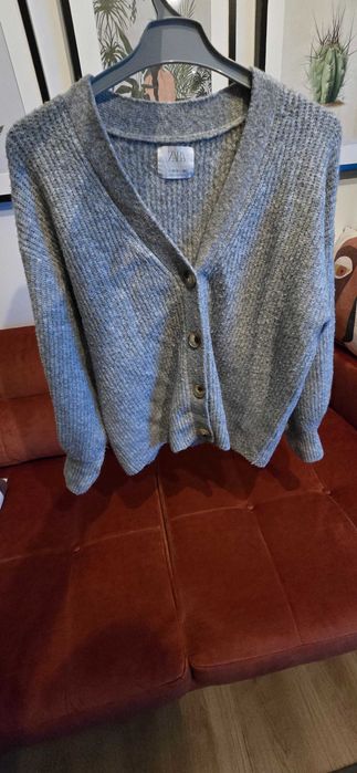 Szary rozpinany sweter ZARA