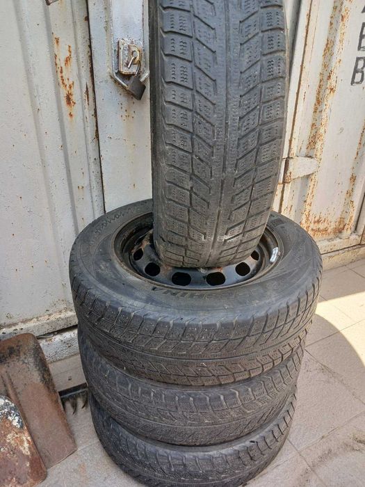 Комплект дисків FORD 5х108 ЕТ5 з шинами BELSHINA 195/65/R15
