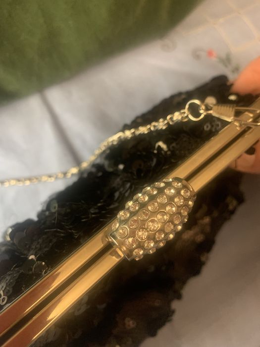 Женская сумочка розшитая паиотками