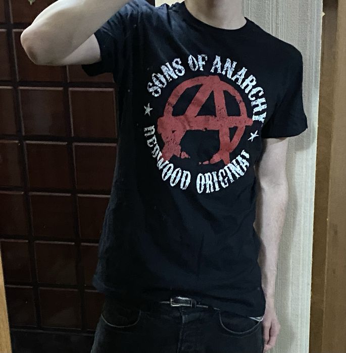 VETEMENTS type tee’s Sons of Anarchy DefLeppard balenciaga opium viperr punk biker rock grunge archive vintage