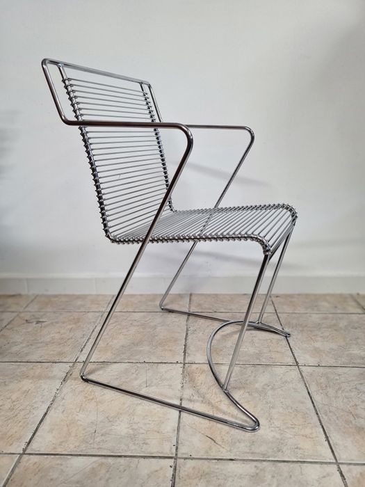 Krzesła stalowe, chromowane  proj. Meyer Metalstuhl  lata 90 Bauhaus