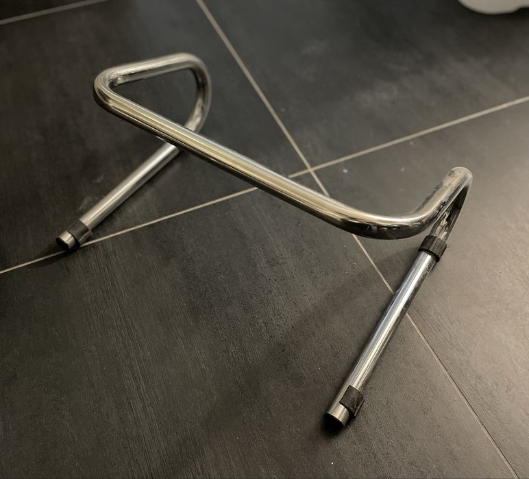 Podnóżek do salonu fryzjerskiego