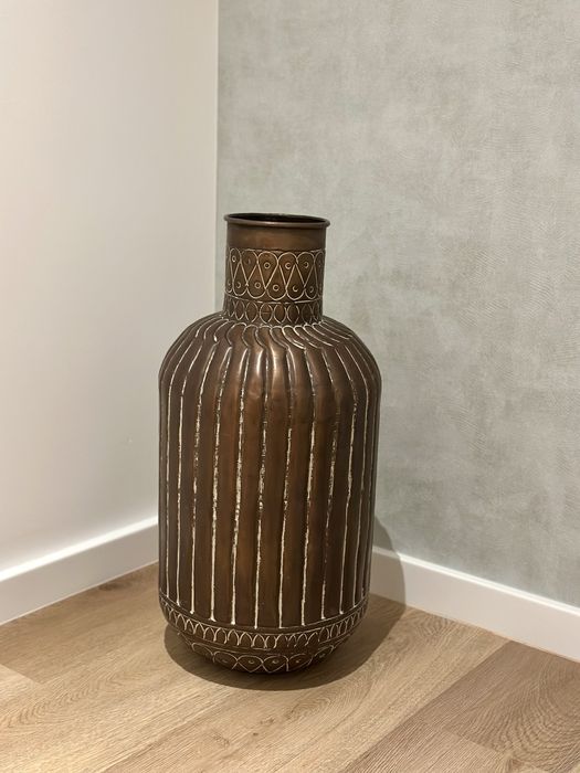 Jarra da marca Bo Concept