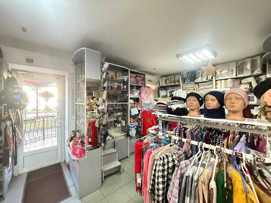 Продається фасадне комерційне приміщення 32 кв.м. ВДАЛА ІНВЕСТИЦІЯ!