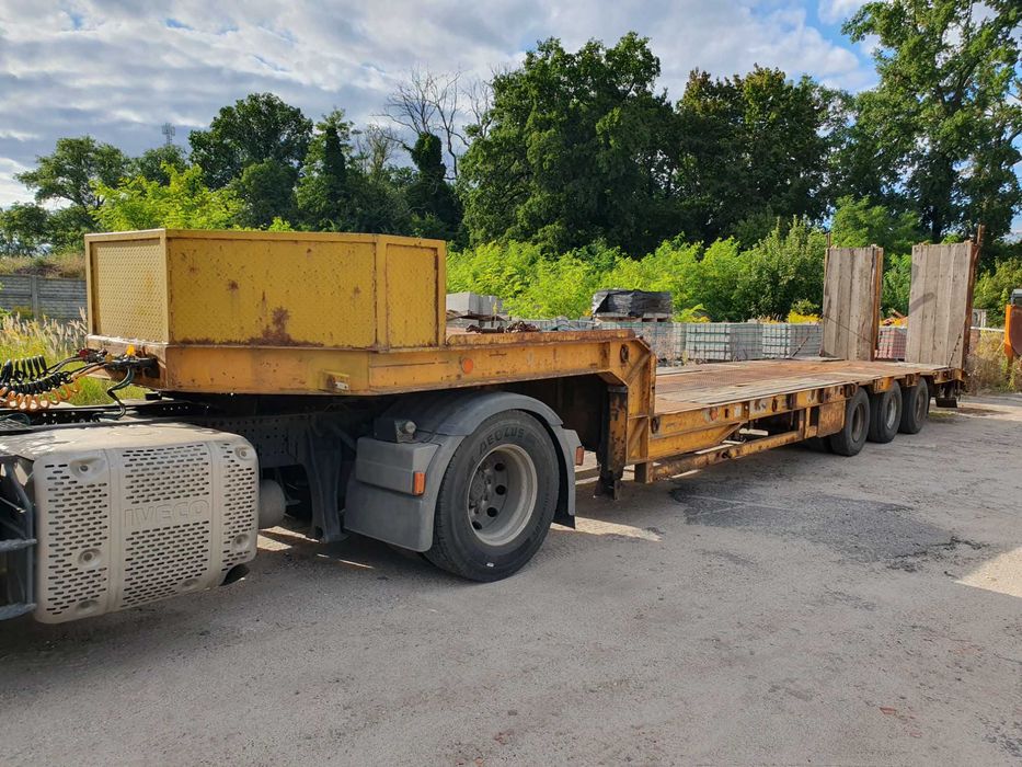 naczepa niskopodwoziowa niskopodłogowa  COMETTO SG3 LL najazdy łamane hydrauliczne