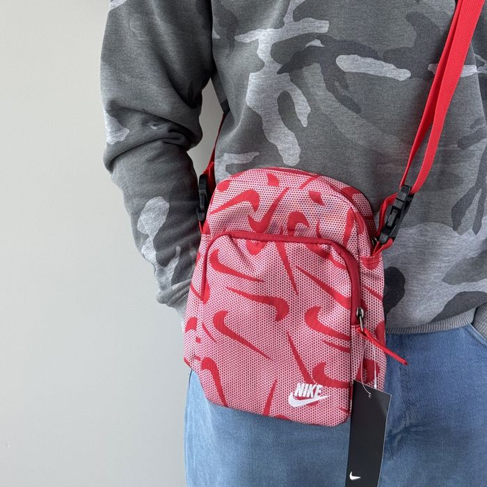 Сумка через плече Nike monogram месенджер найк бананка