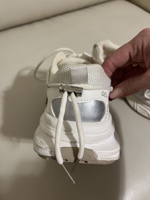 Продам кросівки, кроссовки