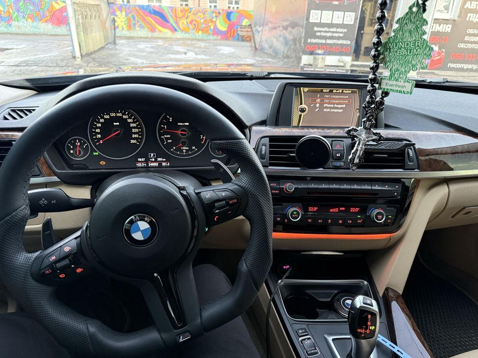 Продам BMW F30 328i