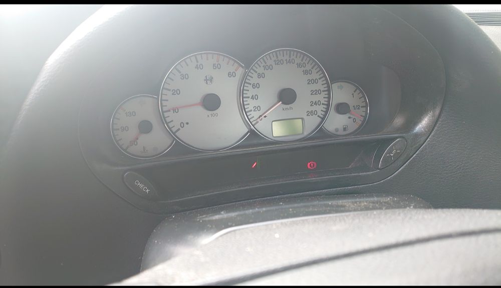 Alfa Romeo 166 jtd  Momo